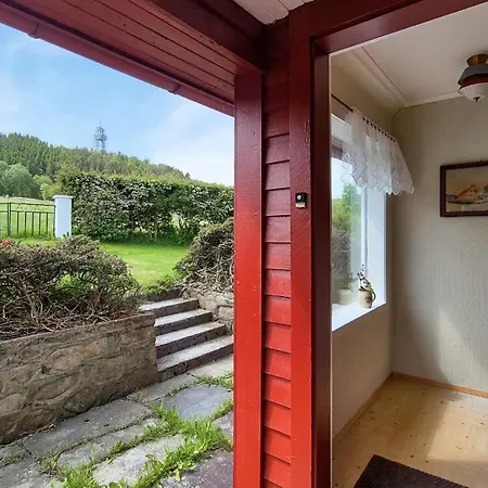 Awesome In With Wifi Holiday home Fitjar